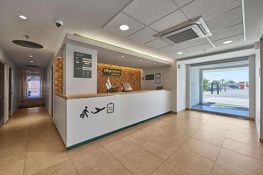 City Express Junior By Marriott Leon Centro De Convenciones Εξωτερικό φωτογραφία