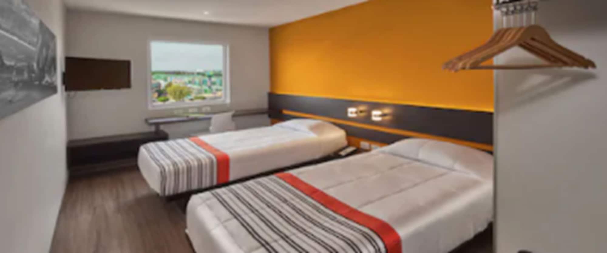 City Express Junior By Marriott Leon Centro De Convenciones Εξωτερικό φωτογραφία