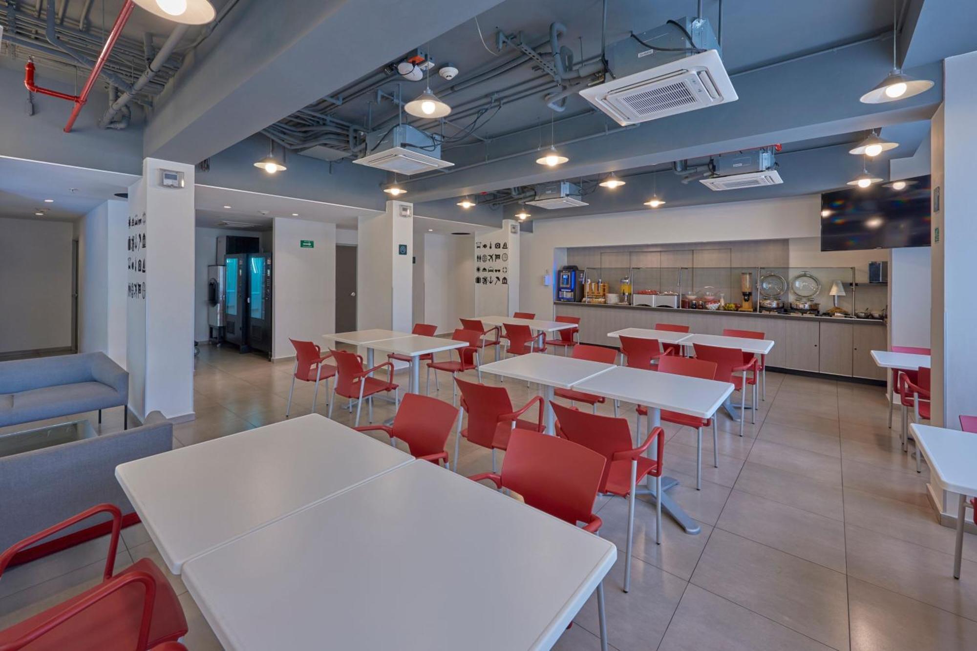City Express Junior By Marriott Leon Centro De Convenciones Εξωτερικό φωτογραφία