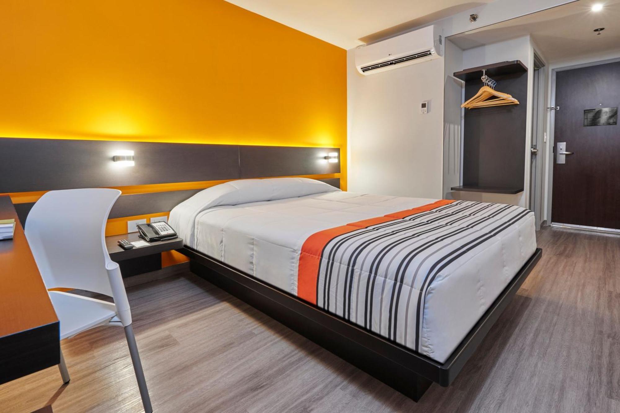 City Express Junior By Marriott Leon Centro De Convenciones Εξωτερικό φωτογραφία