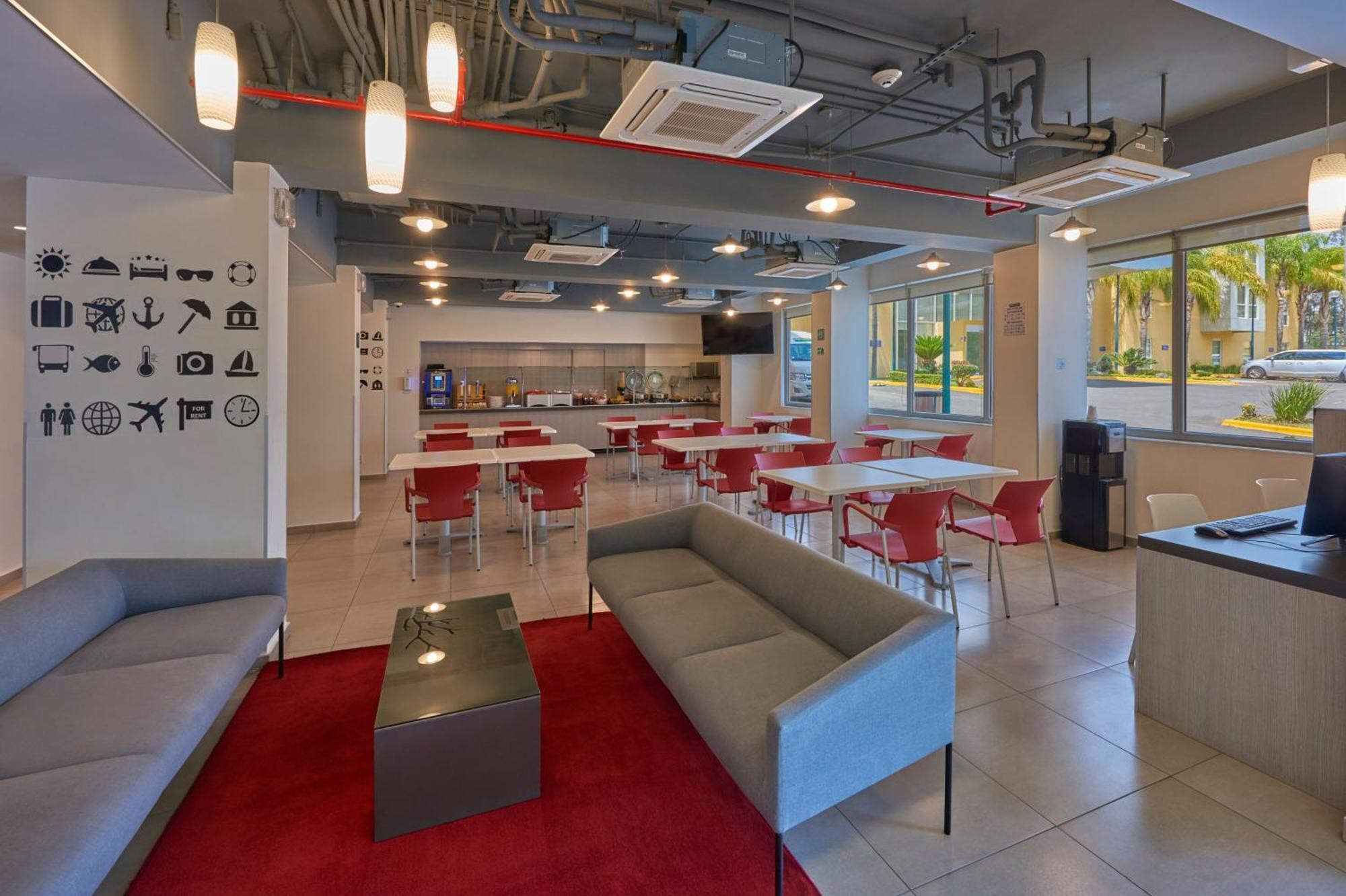 City Express Junior By Marriott Leon Centro De Convenciones Εξωτερικό φωτογραφία