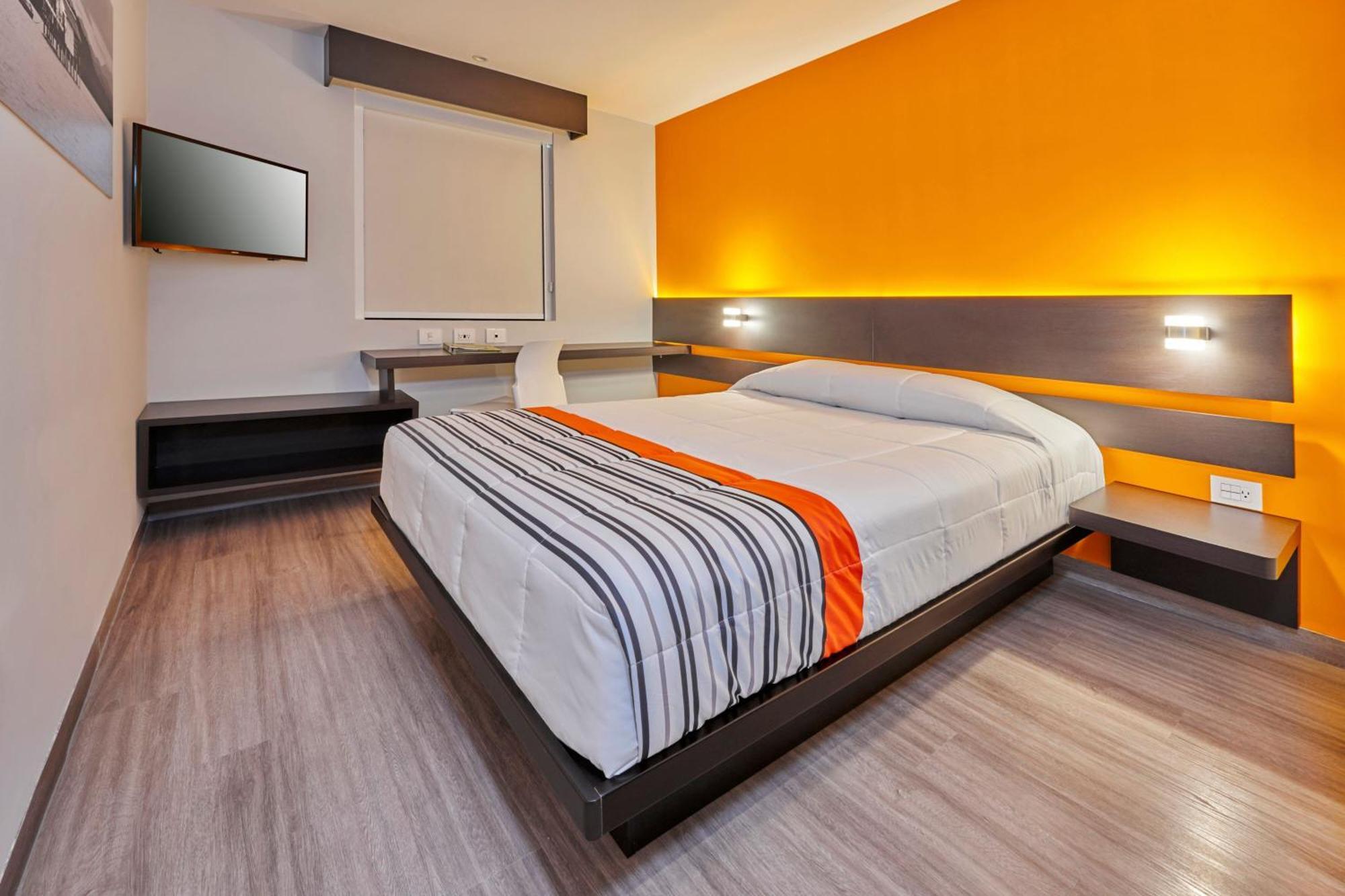 City Express Junior By Marriott Leon Centro De Convenciones Εξωτερικό φωτογραφία