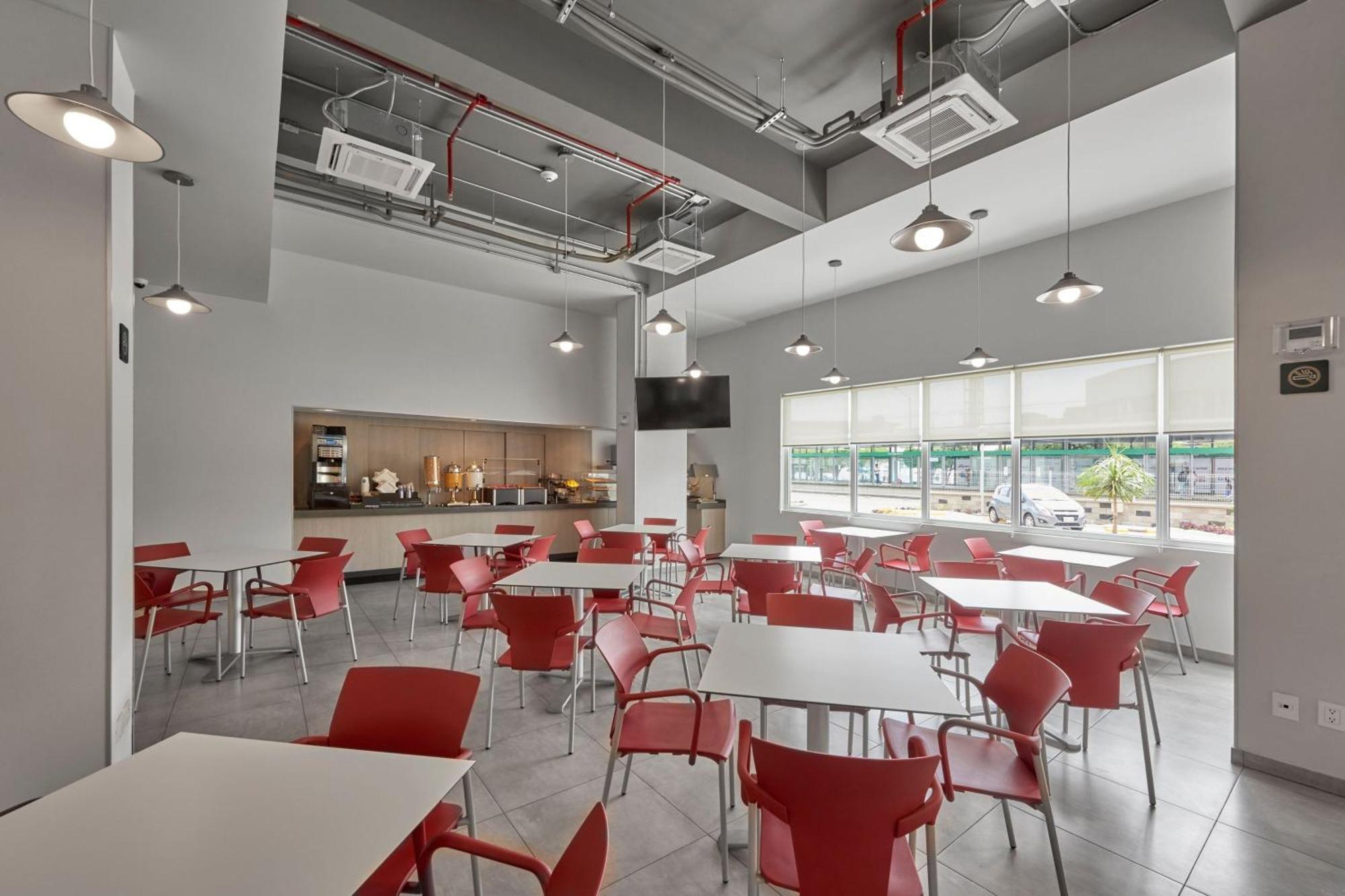 City Express Junior By Marriott Leon Centro De Convenciones Εξωτερικό φωτογραφία