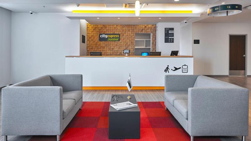 City Express Junior By Marriott Leon Centro De Convenciones Εξωτερικό φωτογραφία