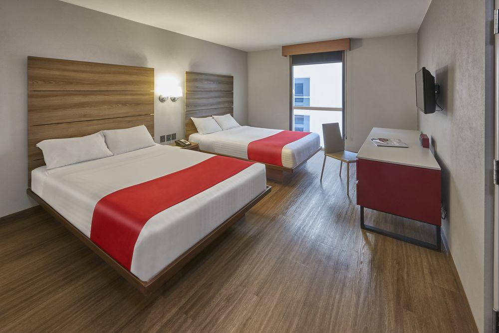 City Express Junior By Marriott Leon Centro De Convenciones Εξωτερικό φωτογραφία