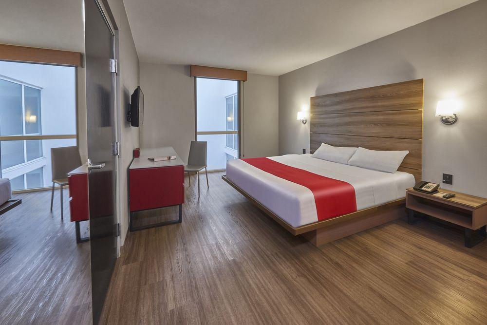 City Express Junior By Marriott Leon Centro De Convenciones Εξωτερικό φωτογραφία